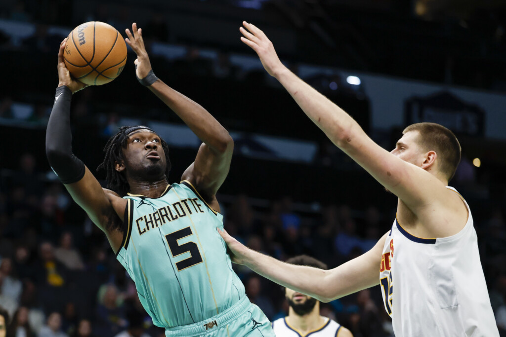 Mark Williams Nikola Jokic