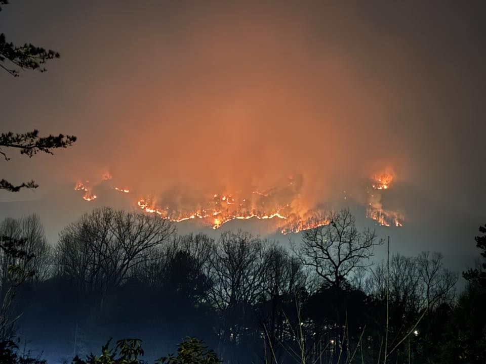 Table Rock Fire quickly doubles in size