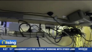 What The Tech: Gadgets For A Messy Desk