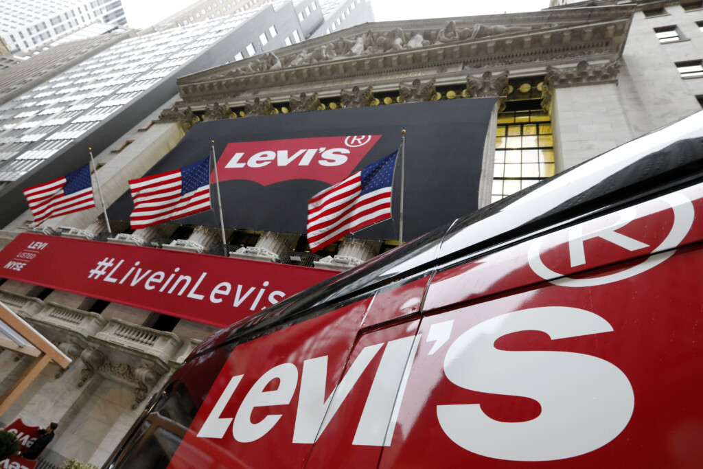 Levi Dockers Sale