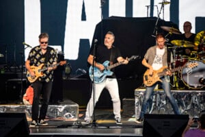 Ed Robertson, Jim Creeggan, Kevin Hearn