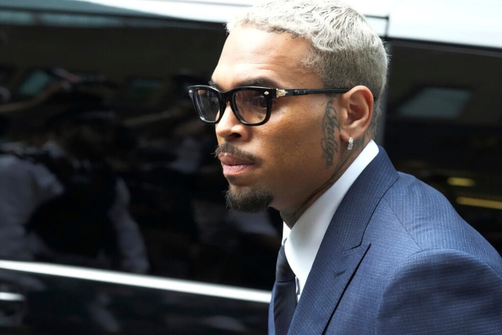 R&B singer Chris Brown arrives at Southwark Crown Court to attend a plea hearing in London, Friday, June 20, 2025.(AP Photo/Frank Augstein)