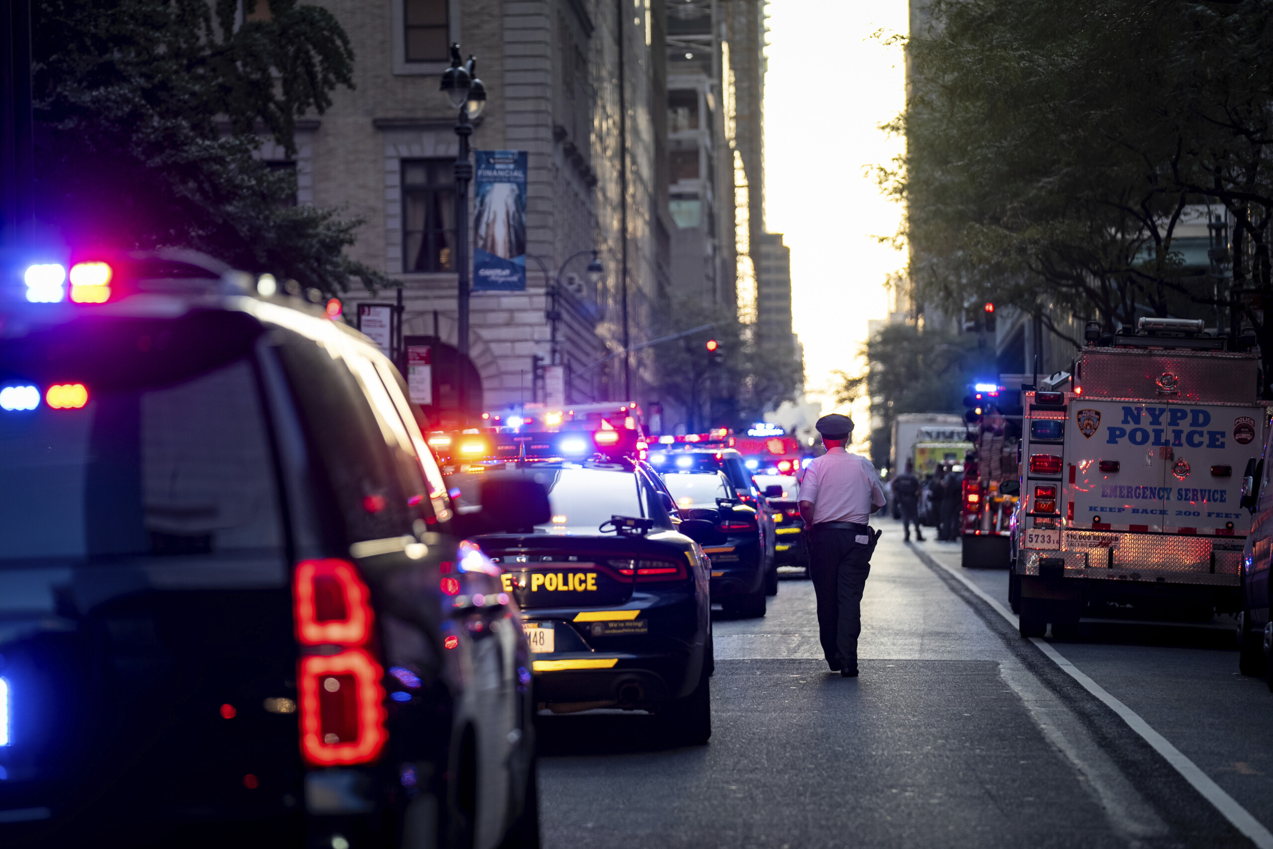 UPDATE: Gunman targeted the NFL headquarters in Manhattan, mayor says