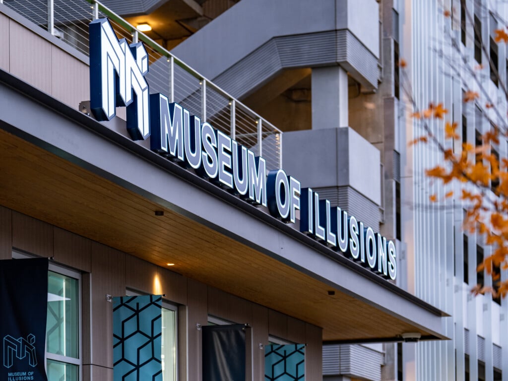 12522 Moi Clt Exterior Signage 10