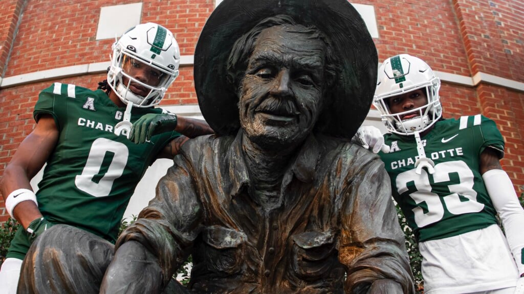 Unc Charlotte Vs Monmouth Fb