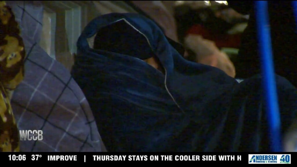 Immigrants Still Sleeping Outside For Appointments