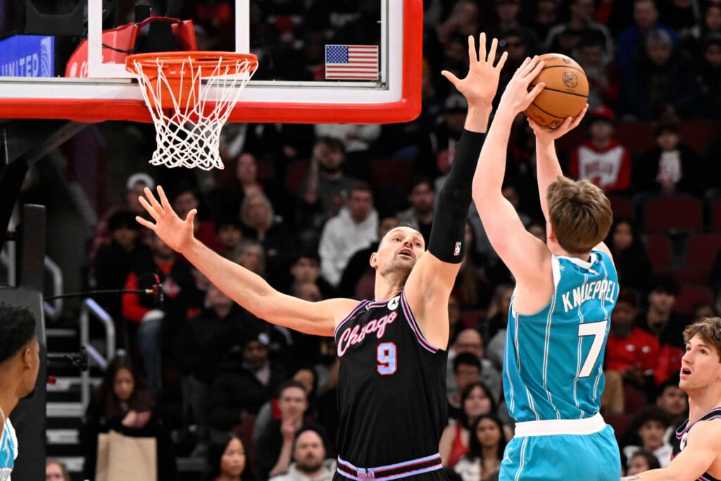 Hornets Bulls Basketball