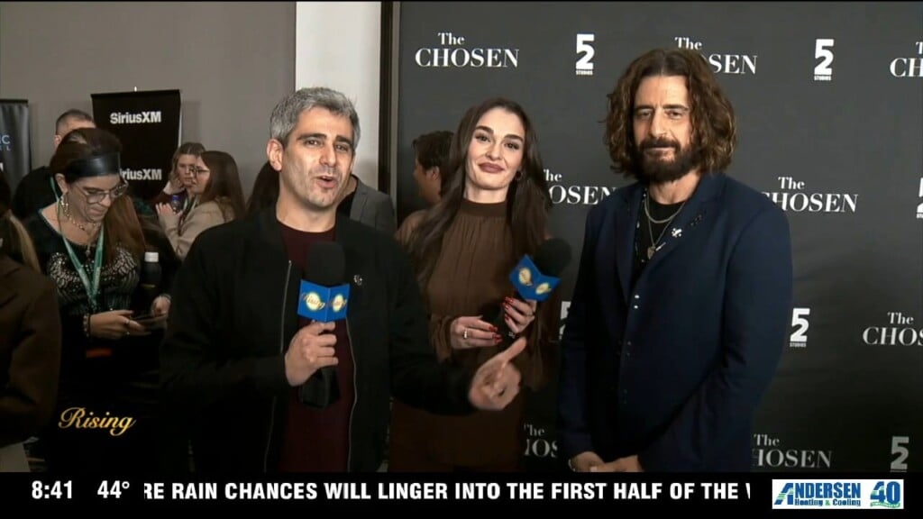 Adam And Taylor Interview Stars From "the Chosen" At Chosencon