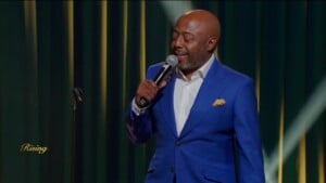 Donnell Rawlings Takes The Comedy Zone Stage