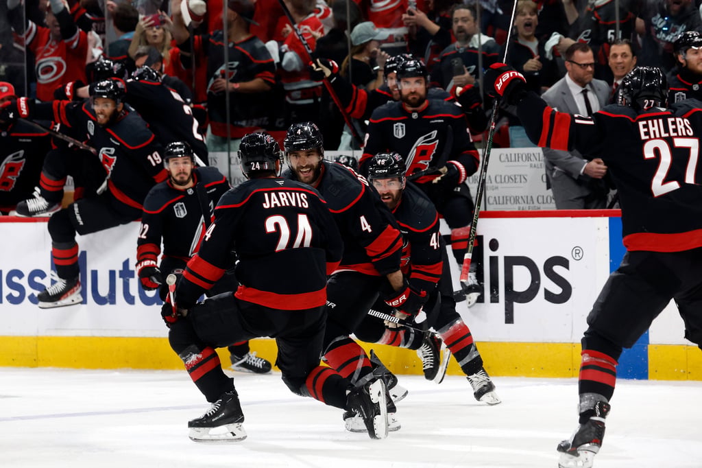 Stanley Cup Golden Knights Hurricanes Hockey
