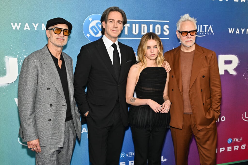 Ny Premiere Of "supergirl"