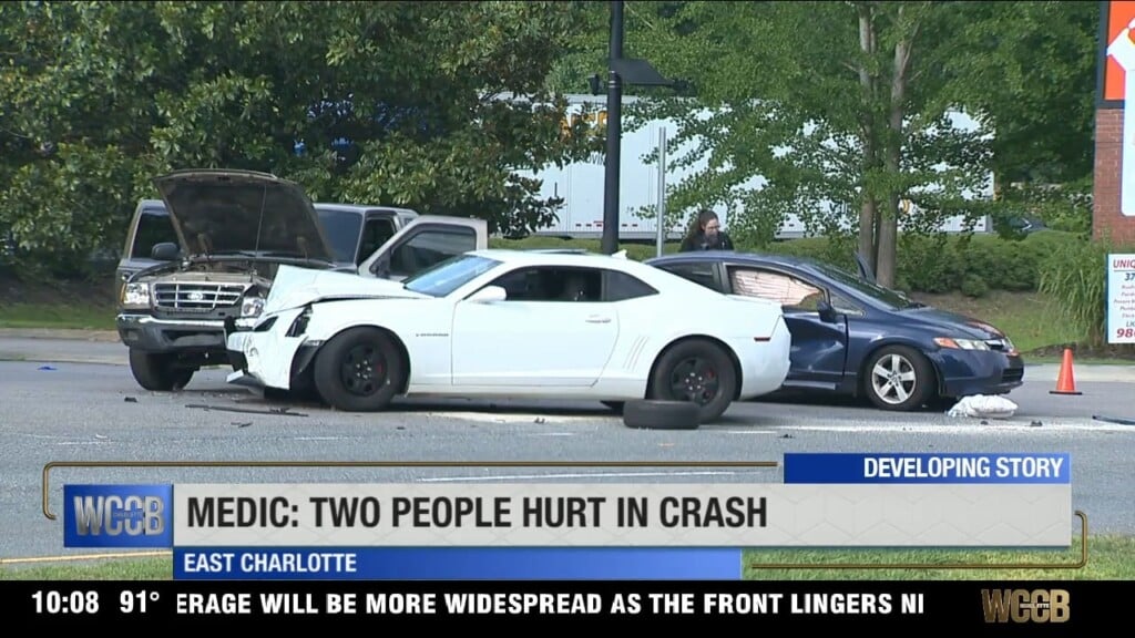 2 People Hurt In 3 Vehicle Crash