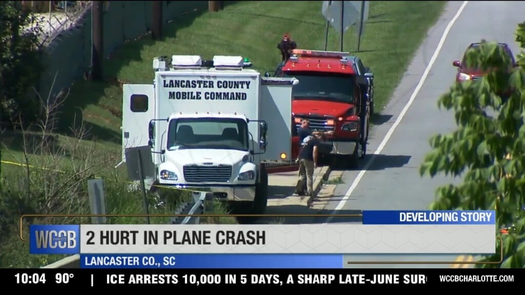 2 Hurt In Plane Crash