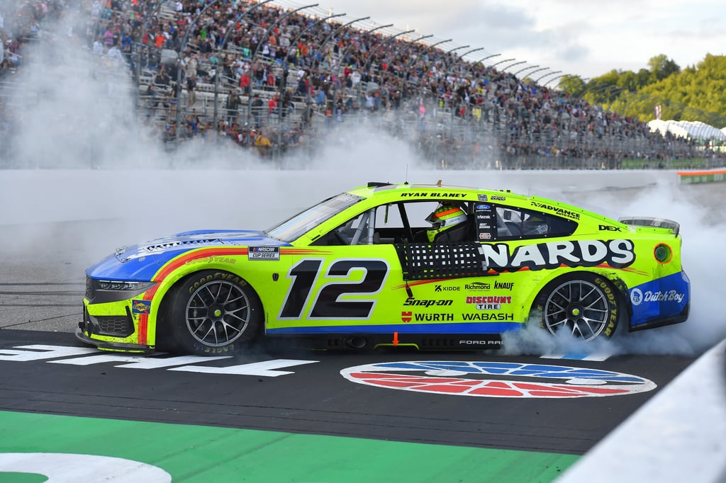 Nascar New Hampshire Auto Racing