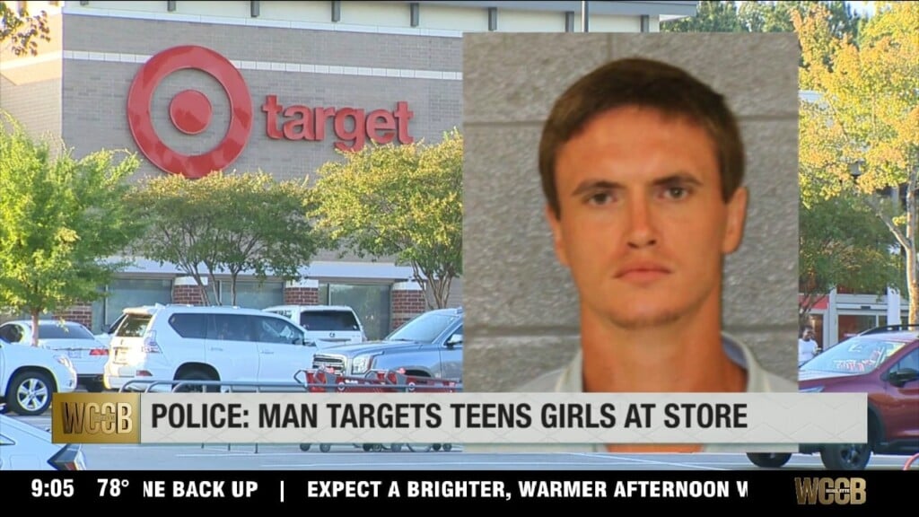 Police: Man Targets Teens Girls At Store