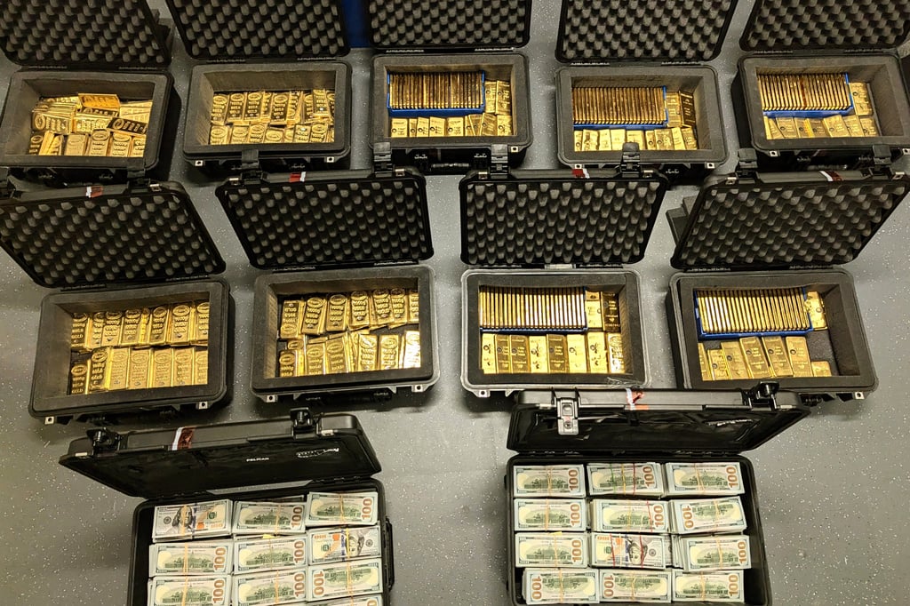 Cia Official Gold Bars
