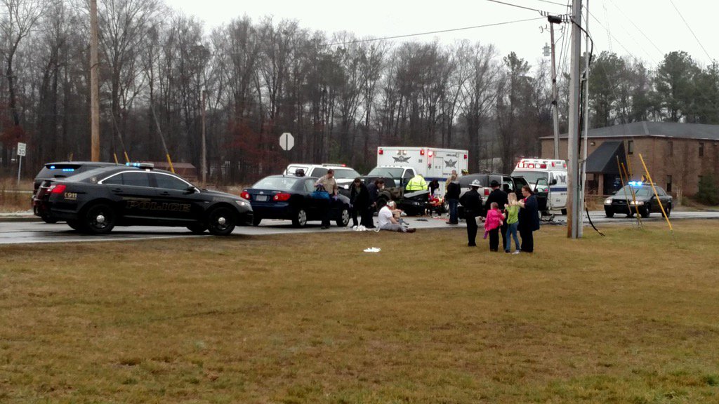 2 vehicle wreck