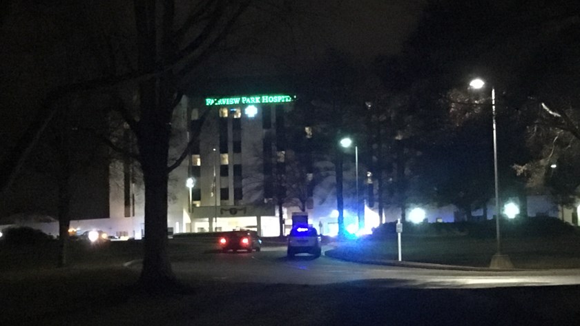 deputy shot by gunman at hospital