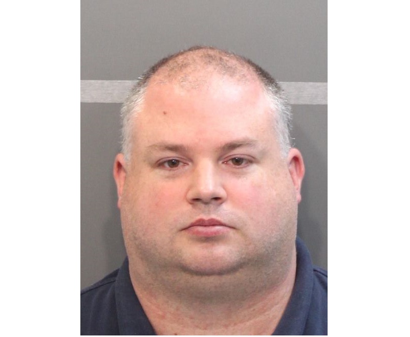 former Red Bank police officer on trial for assaulting suspect in cuffs
