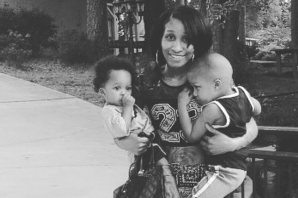 photo of Mikkiala Green and her kids