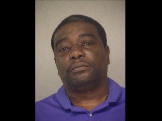 Robber in Macon left wallet on the counter