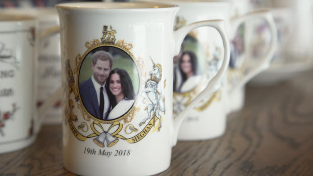sunday-morning-in-london-harry-and-meghan-tea-cups-620.jpg 