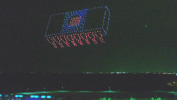 intel-drone-light-show-620.jpg 