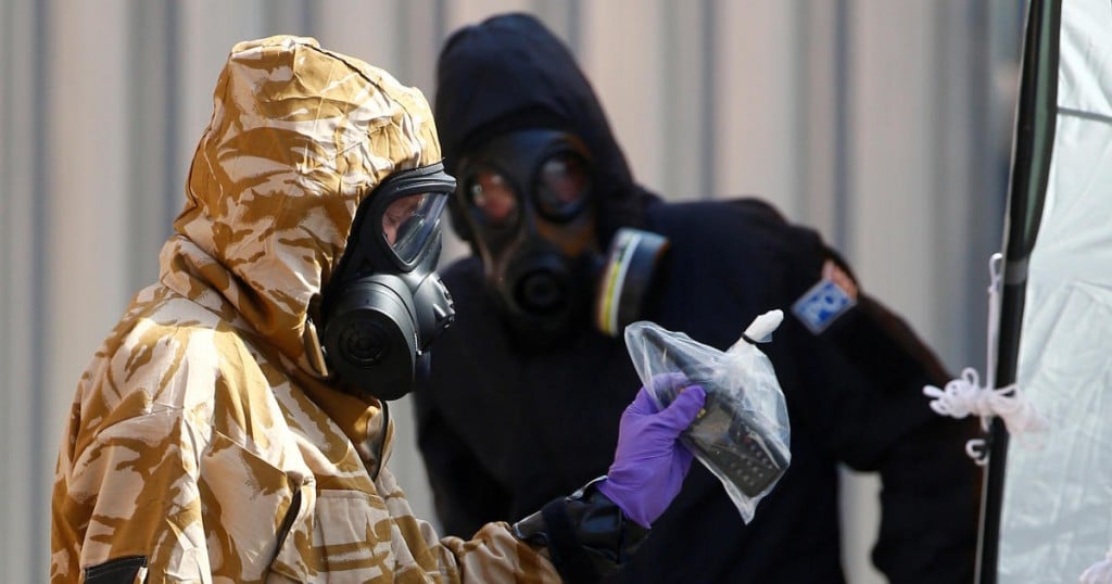 FILE PHOTO: Forensic investigators