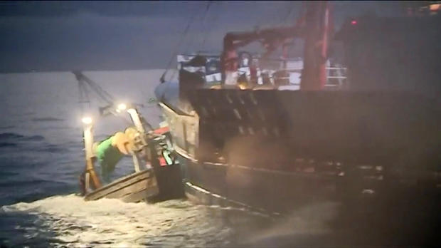 French and British fishing boats collide during scrap in English Channel over scallop fishing rights