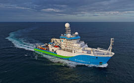 01-csiro-research-vessel-investigator-credit-owen-foley.jpg 