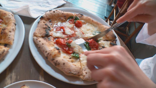 tokyo-pizza-restaurant-seirinkan-dig-in-620.jpg 