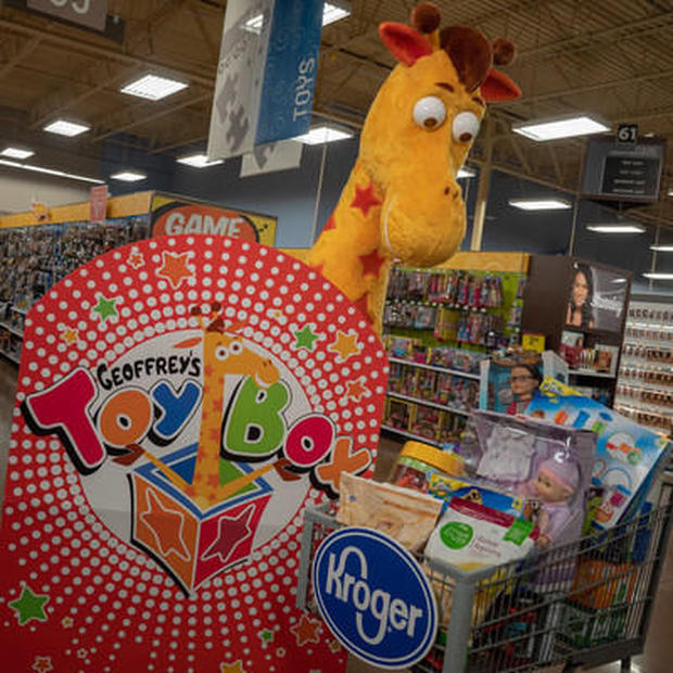 Kroger Brings Geoffreys Toy Box to Nearly 600 Stores for Holiday Season