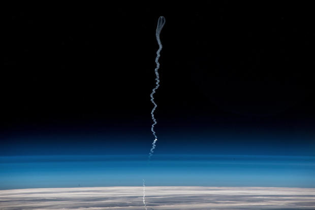 120318-plume1.jpg 