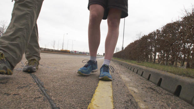 runner-simon-wheatcroft-yellow-lines-620.jpg 