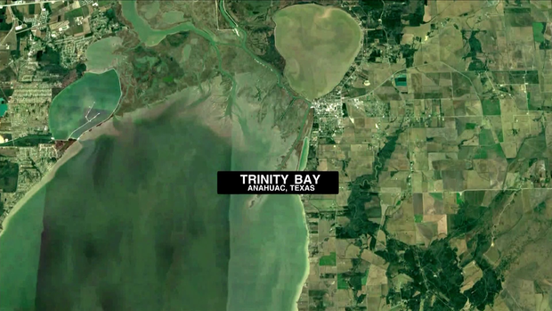 190224-cbs-cargo-jet-crash-houston-02.png 