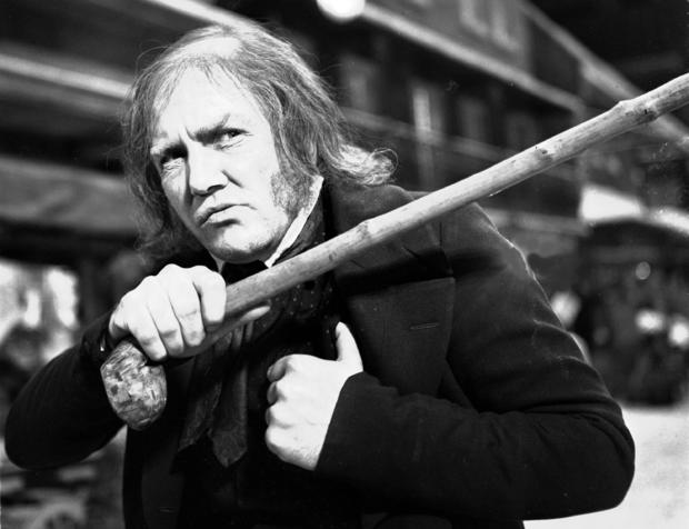 ALBERT FINNEY AS SCROOGE 