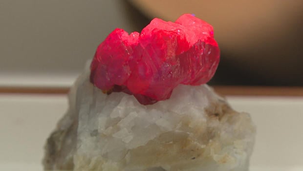 ruby-gemstone-fluorescent-red-colors-620.jpg 