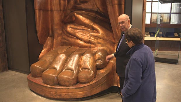 statue-of-liberty-museum-foot-620.jpg 