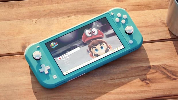 switch-lite-02.jpg 