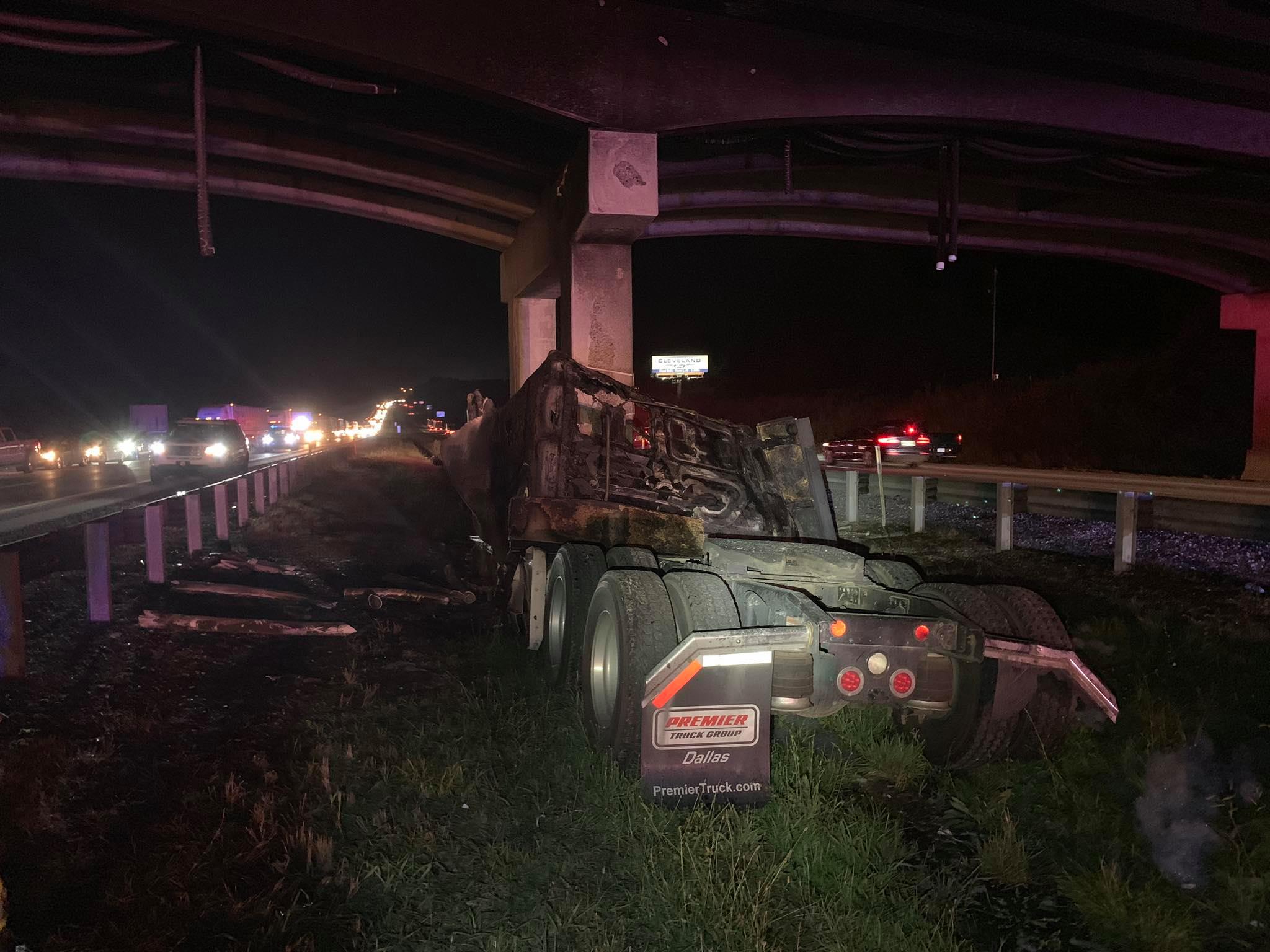 Driver escapes fiery tractor trailer crash on I 75 - WDEF