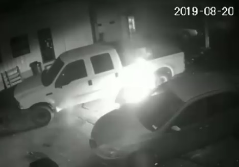 Dekalb County  sheriff's Facebook about  gas tank theft