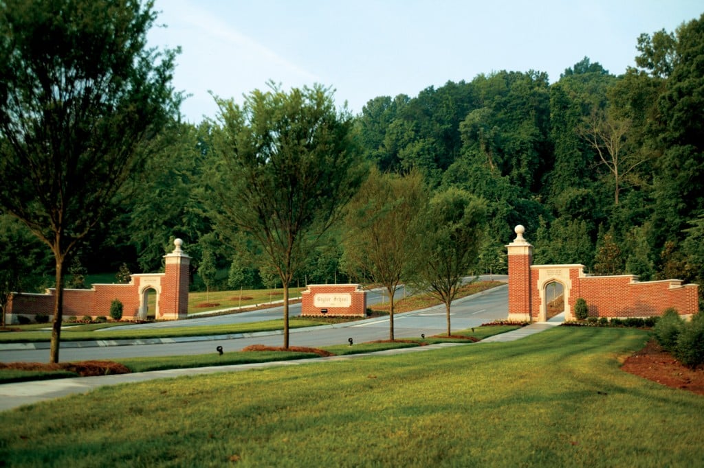 Baylor School Main Entrance