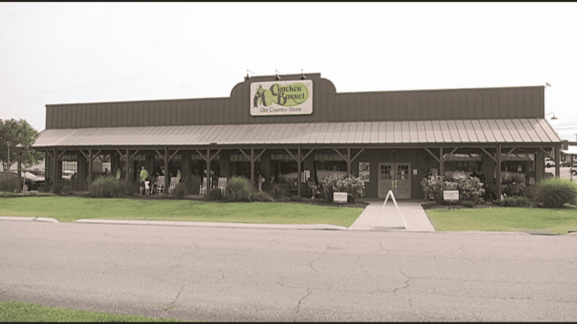 Chattanooga Cracker Barrels get beer & wine license WDEF