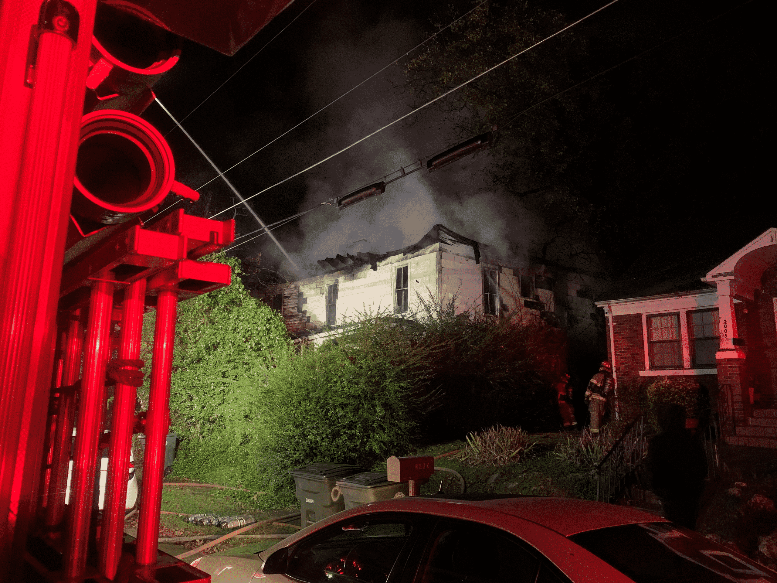 Early Morning House Fire In Highland Park - WDEF