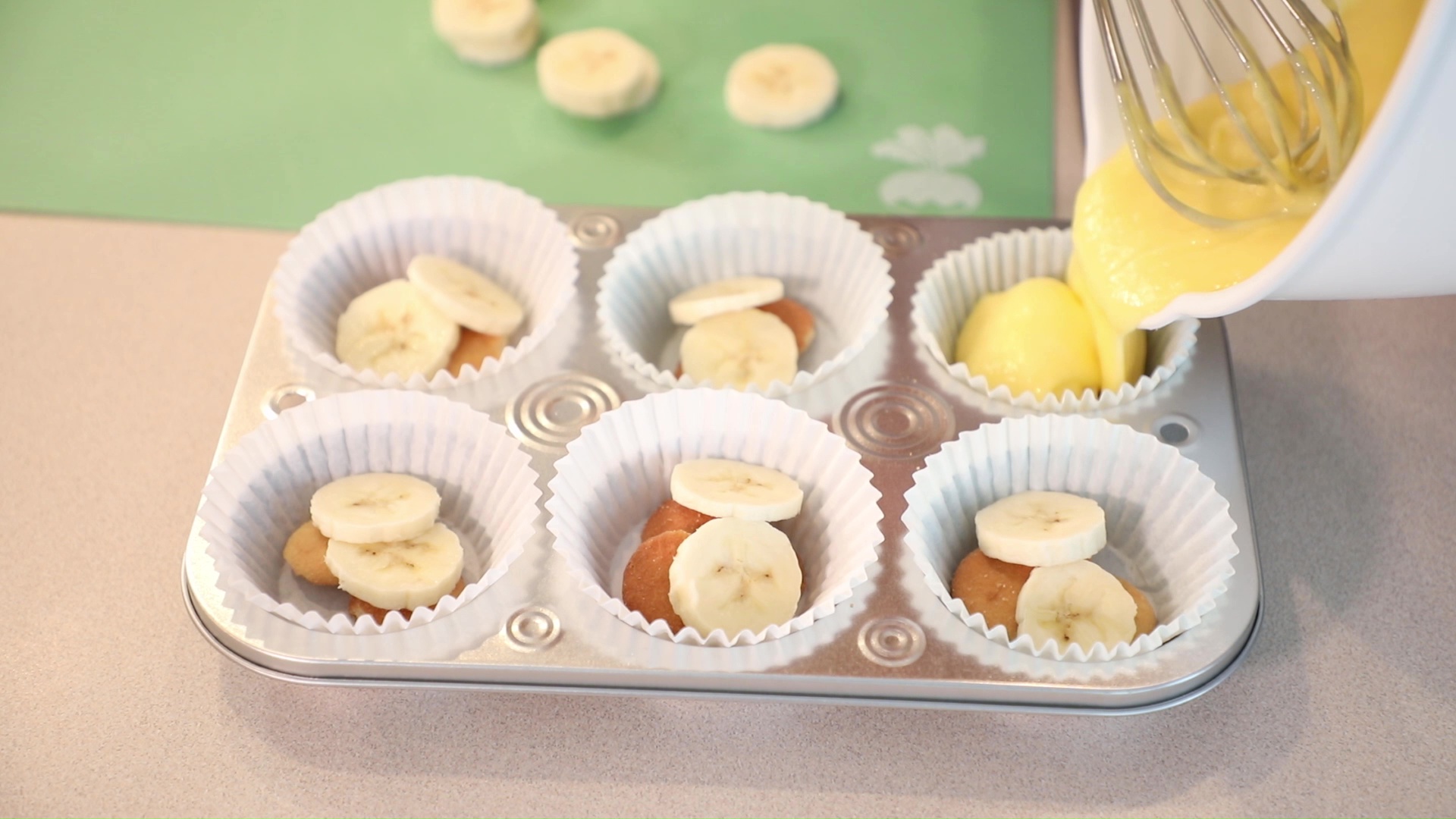 Mom To Mom - Mini Banana Cream Pie
