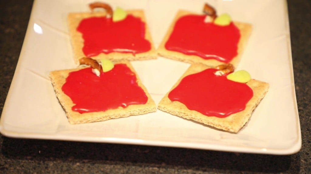 Graham Cracker Apple Snacks