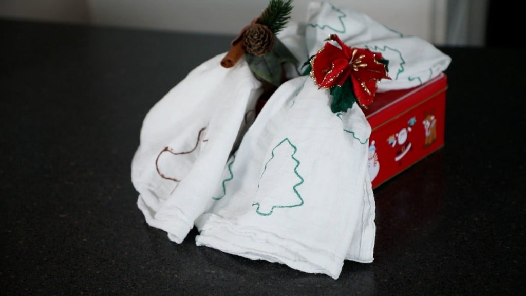 Mom To Mom Christmas Tea Towels