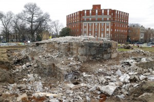 Lee Statue Time Capsule