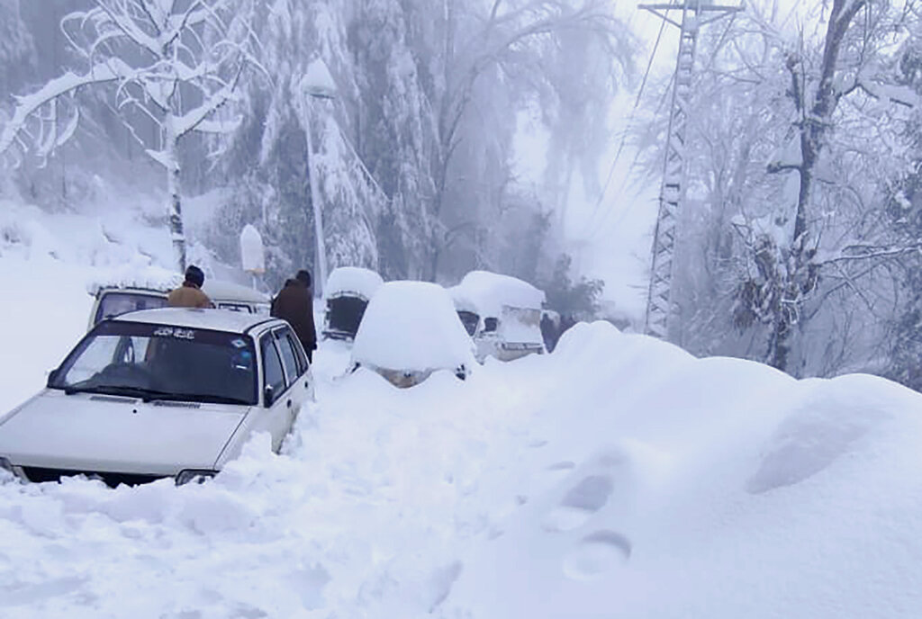 Pakistan Winter Resort Deaths