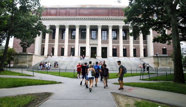 Virus Outbreak Colleges